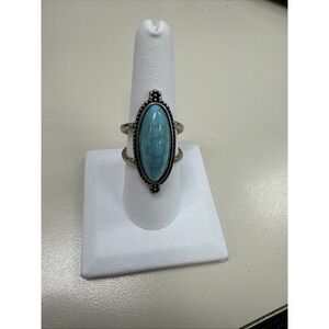 Turqoise Colored Large Oval‎ Ring silver colored frame ladies size 9 R1-5